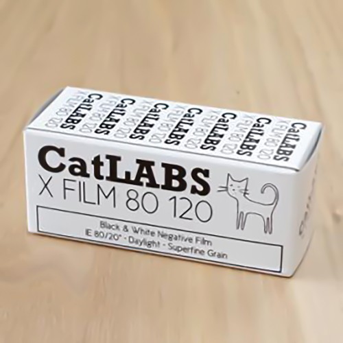 白黒フィルム CatLABS・キャットラボ X FILM 80 ブローニー120サイズ　1本