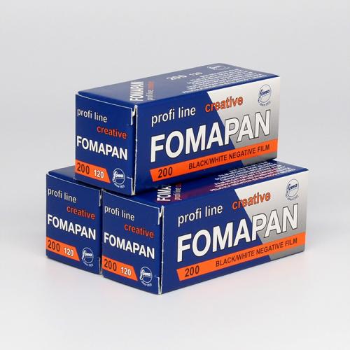 白黒フィルム　FOMA・フォマ　FOMAPAN200　ブローニー120サイズ　3本組