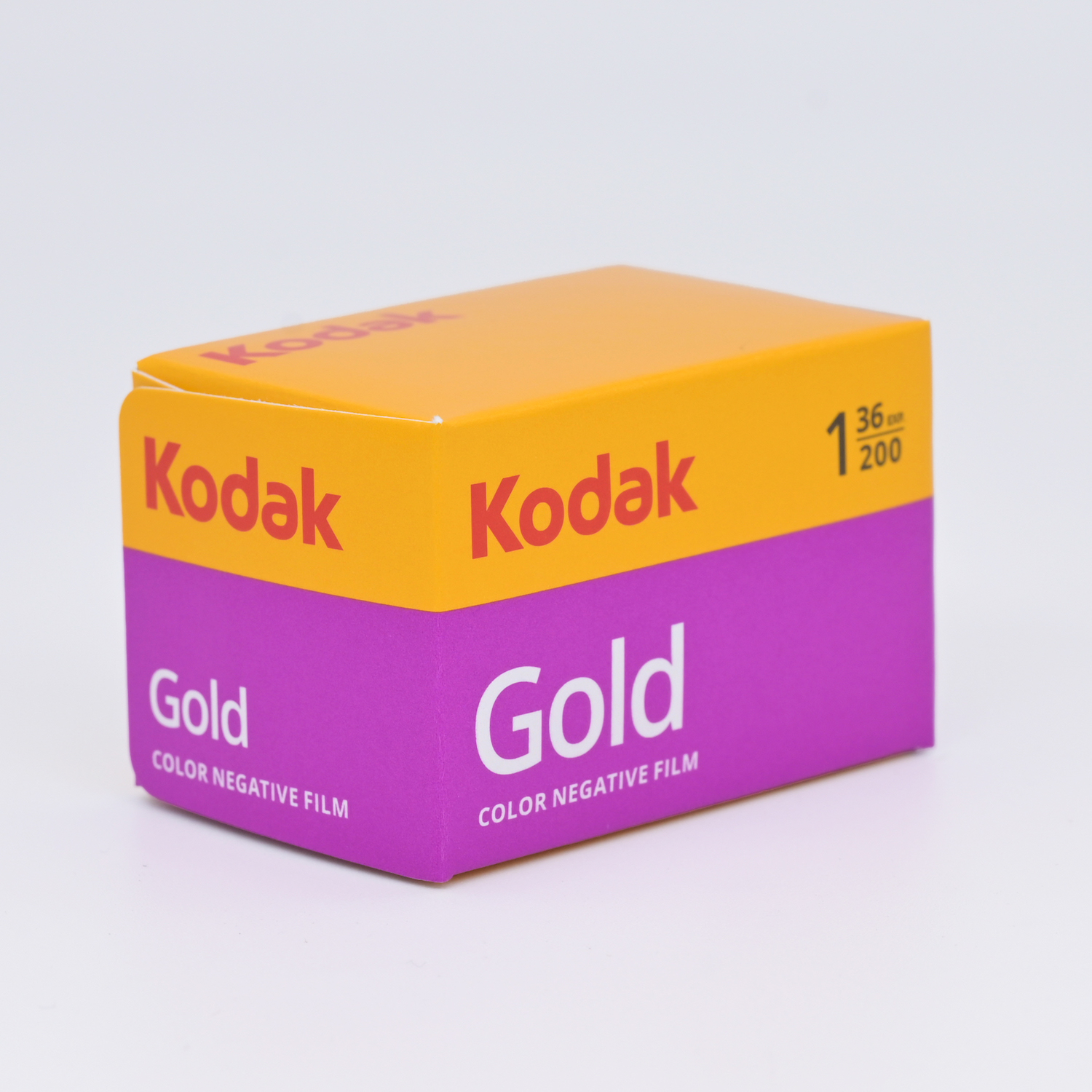 新パッケージ　カラーネガフィルム　KODAK　GOLD200　36枚撮り　1本