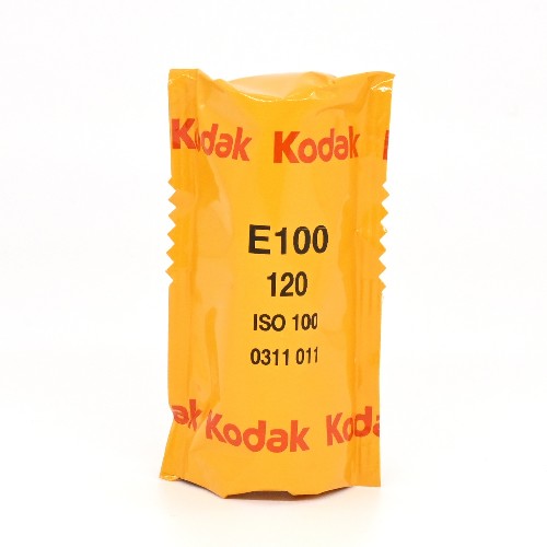 カラーリバーサルフィルム　KODAK　エクタクローム　E100　ブローニー120サイズ　1本