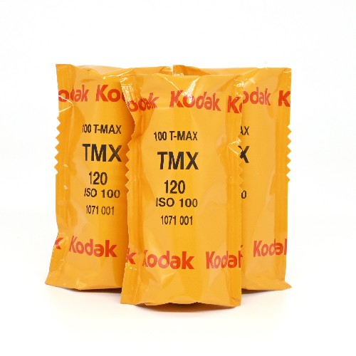 白黒フィルム　KODAK　T-MAX100　ブローニー120サイズ　3本組