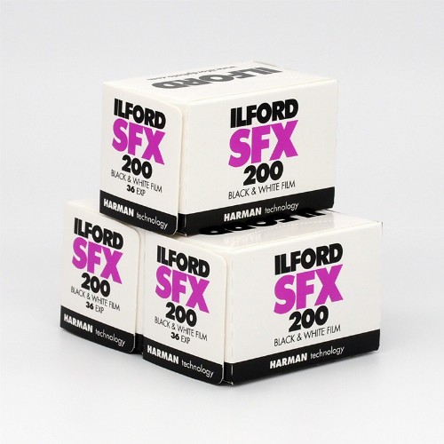 2025年9月期限　白黒フィルム(赤外線) ILFORD SFX200　135-36  3本組