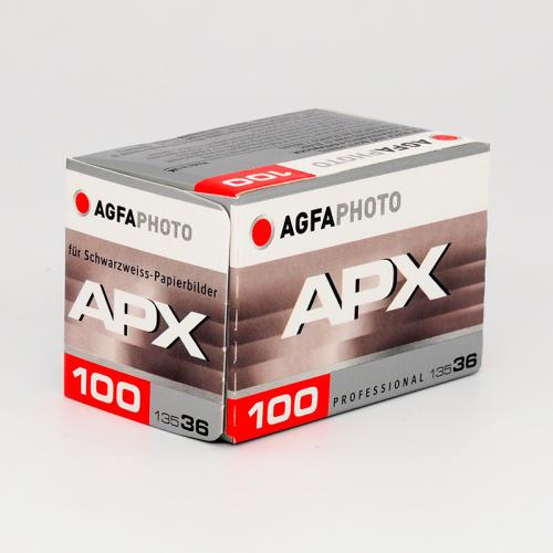 白黒フィルム　AGFA　APX100 NEW　36枚撮り　1本