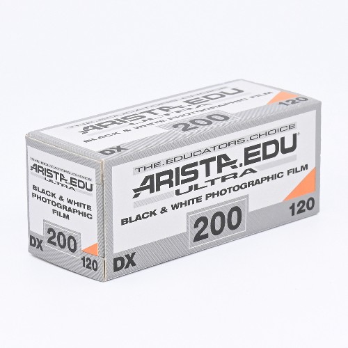 白黒フィルム　ARISTA・アリスタ　EDU ULTRA200　ブローニー120サイズ　1本
