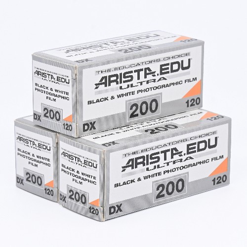 白黒フィルム　ARISTA・アリスタ　EDU ULTRA200　ブローニー120サイズ　3本組