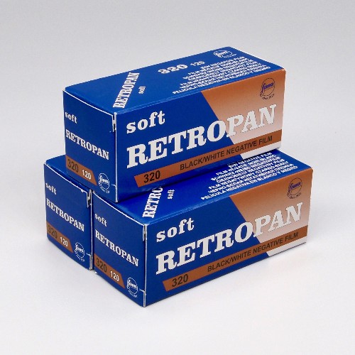 白黒フィルム　FOMA　RETROPAN320 Soft　ブローニー120サイズ　3本組