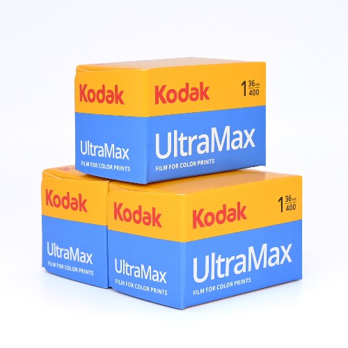 新パッケージ　カラーネガフィルム　KODAK　ULTRAMAX400　36枚撮り　3本組