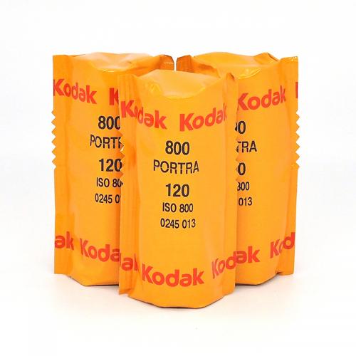 カラーネガフィルム　KODAK　PORTRA800　ブローニー120サイズ　3本組