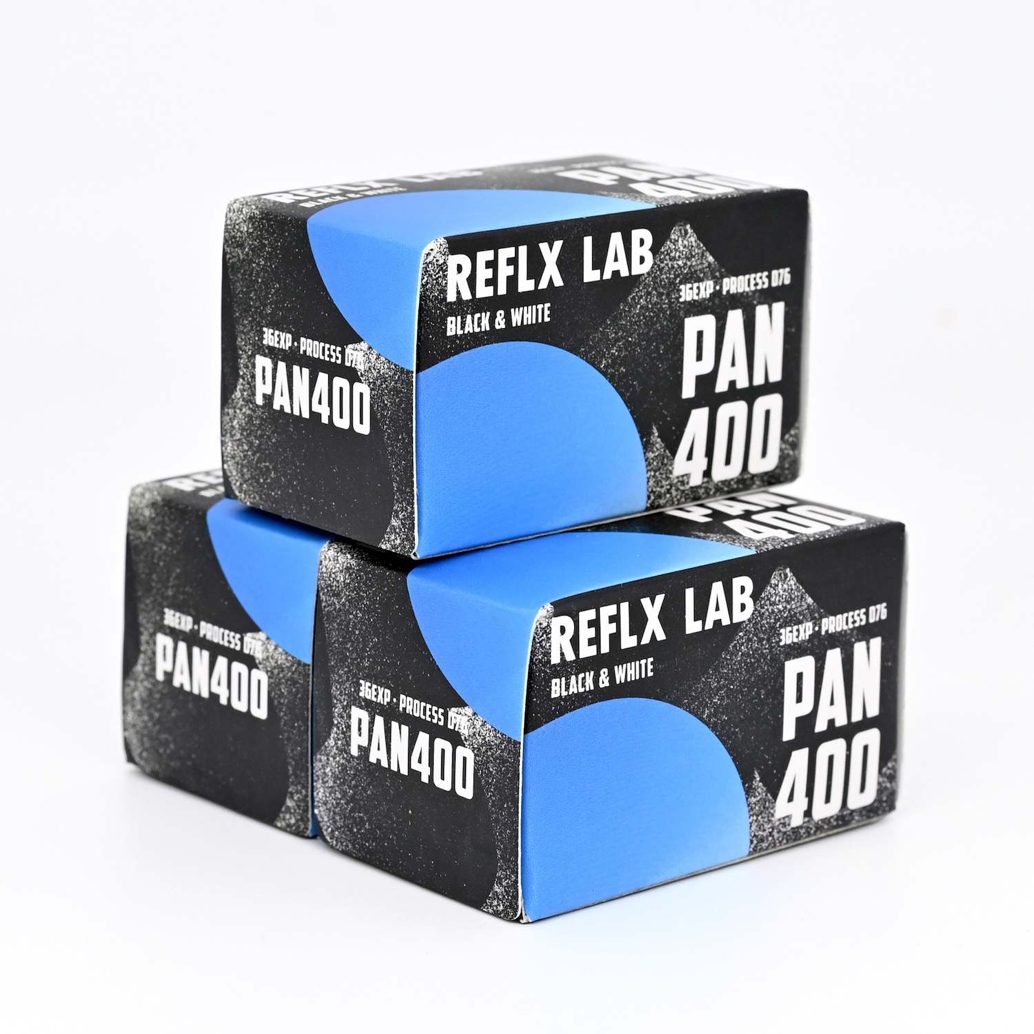 白黒フィルム　REFLX LAB・リフレクスラボ　PAN 400　36枚撮り　3本組